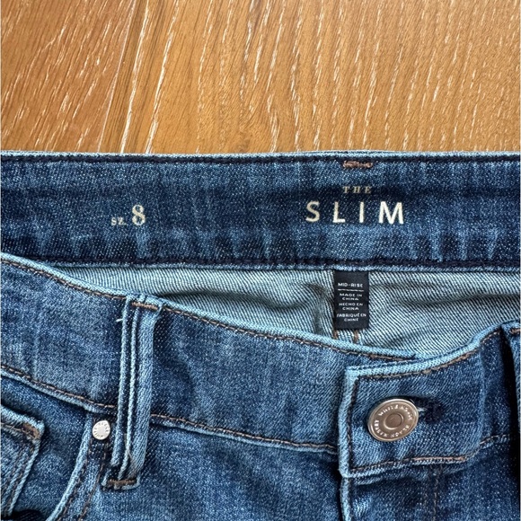 WHBM Slim Mid Rise Distressed Jeans (8) - Picture 8 of 8